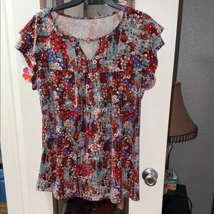 Amazon Floral Short Sleeve V-Notch Blouse in Red, Blue, White